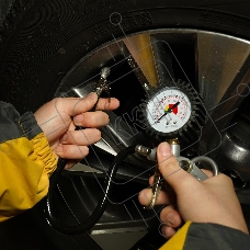 Пистолет для накачки шин Deko DKTG01 100л/мин серый/серебристый